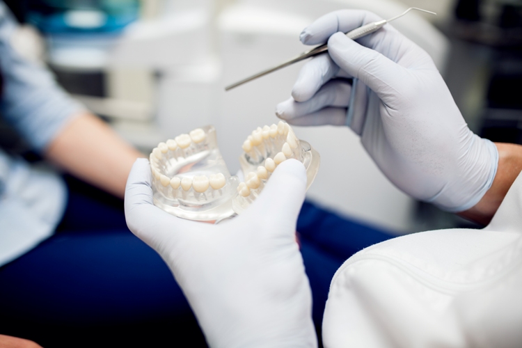 affordable dentures in Tracy​