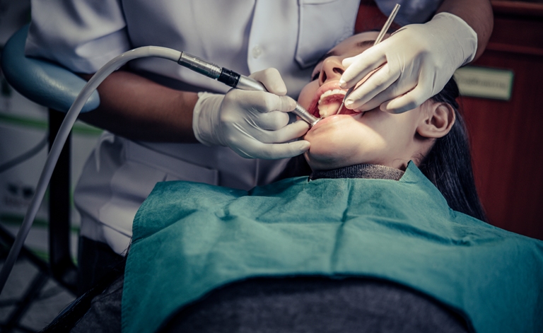 Emergency dental care in Tracy