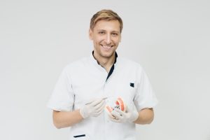 Spanish speaking dentist Tracy 